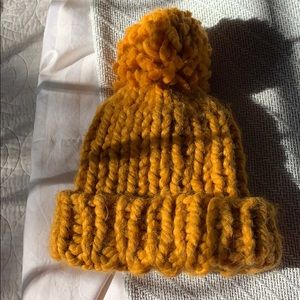 Deep yellow chunky knit winter hat